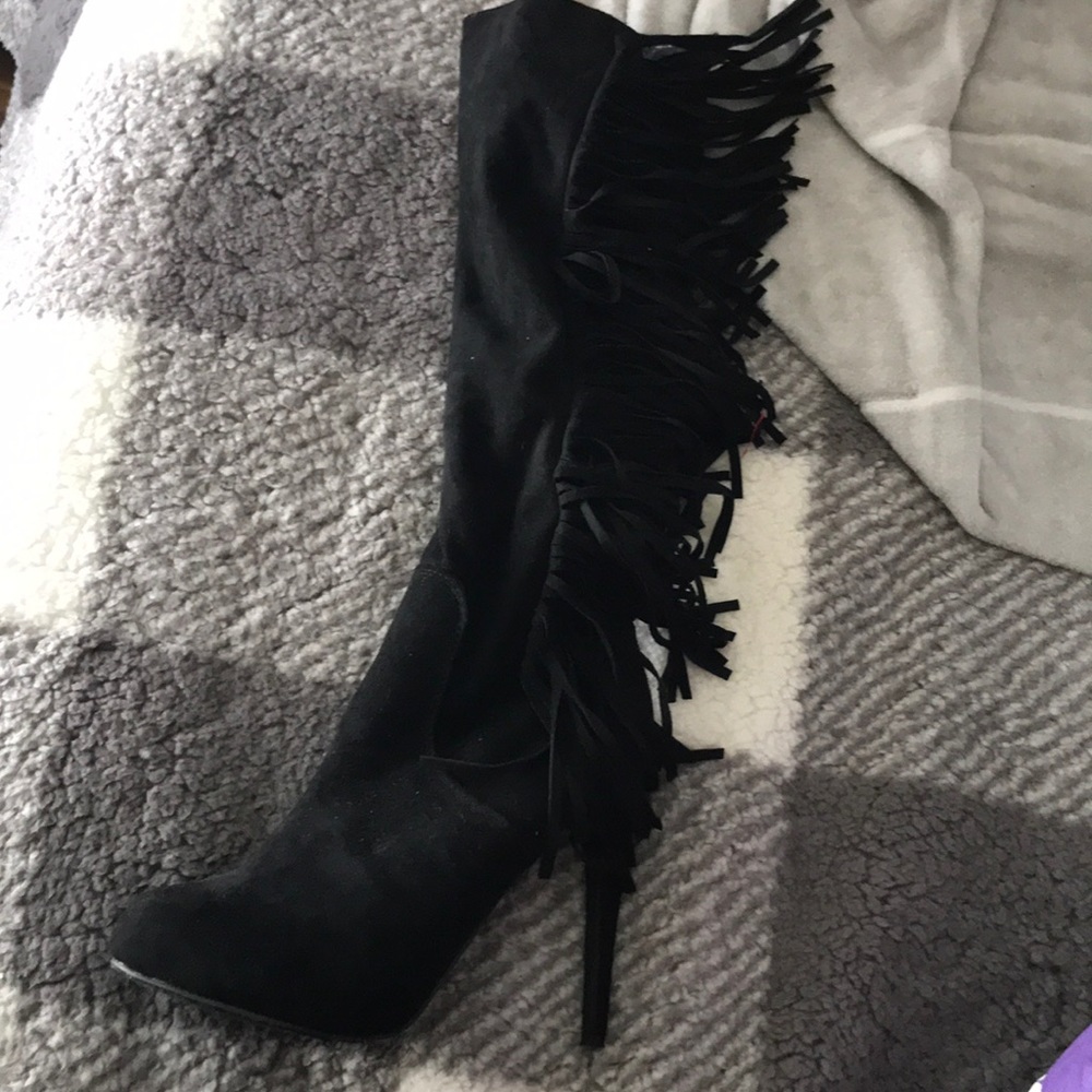 At knee, heeled fringe boots